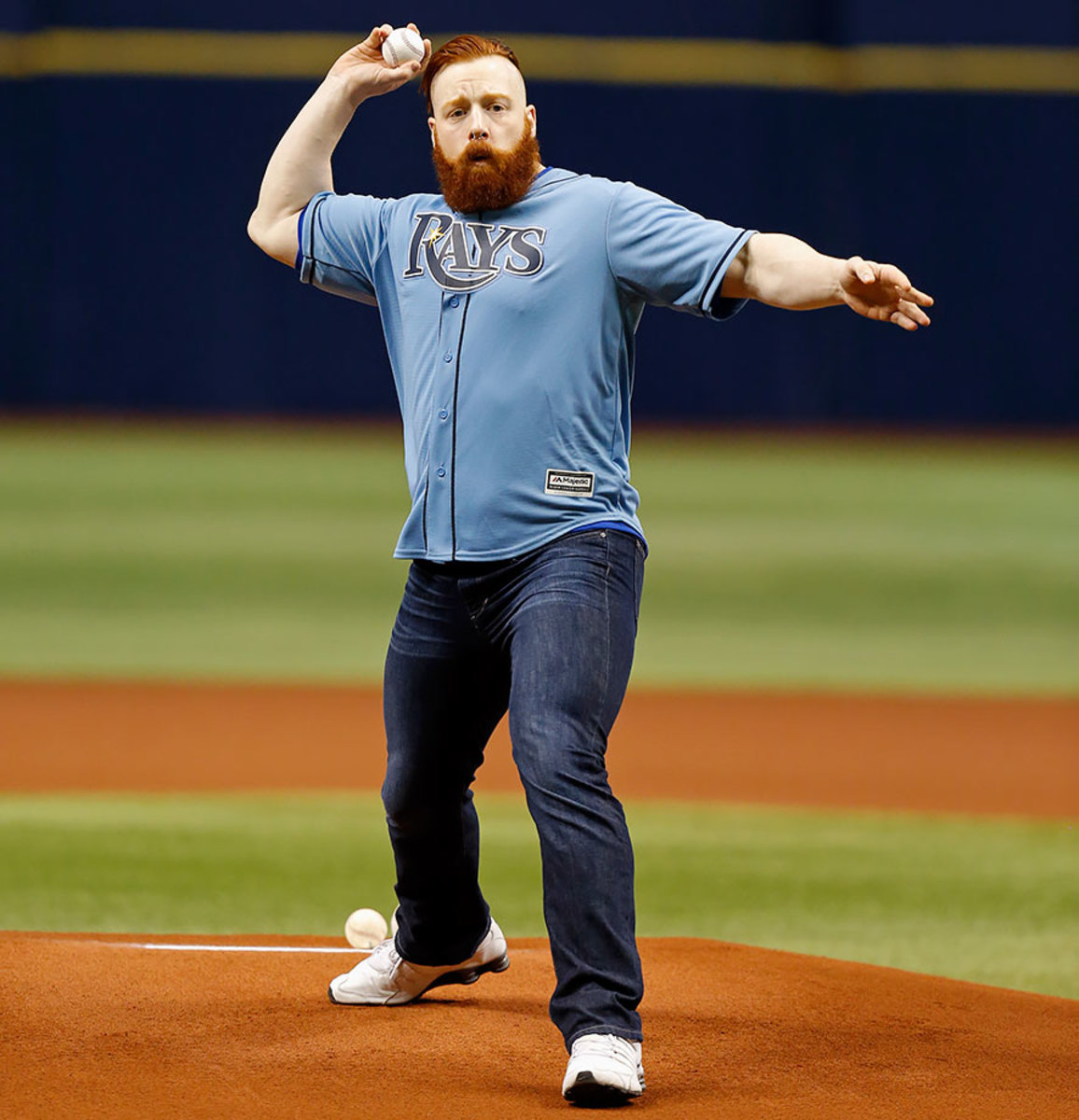 2016-0525-WWE-wrestler-Sheamus-first-pitch.jpg