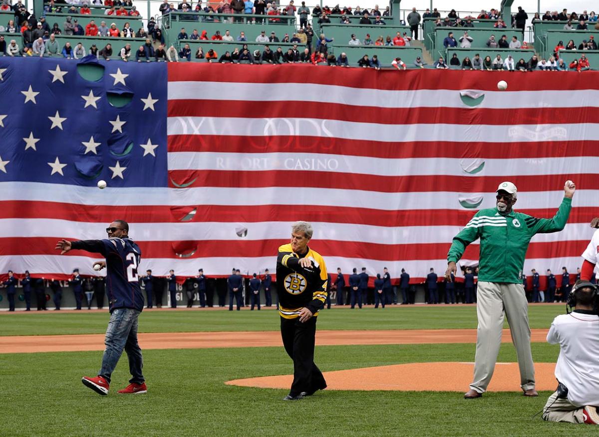 2016-0411-Ty-Law-Bobby-Orr-Bill-Russell.jpg