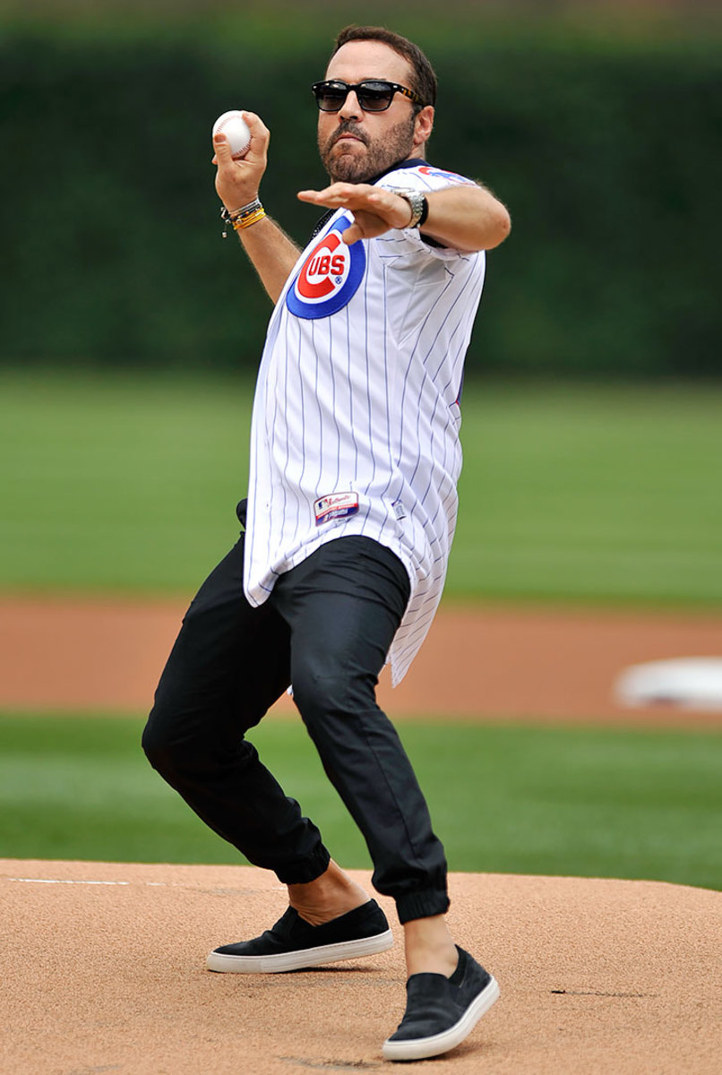 2016-0705-Jeremy-Piven-first-pitch.jpg