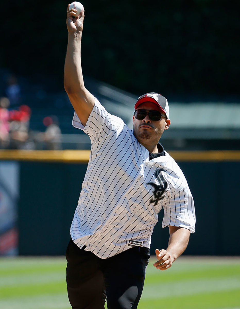 JOJO THEW OUT THE FIRST PITCH AT A CUBS GAME 