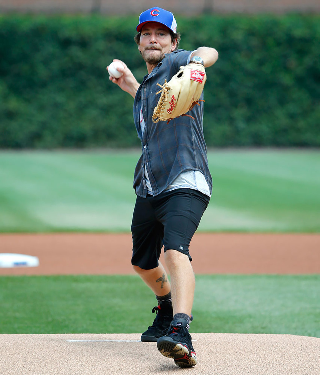 2016-0818-Eddie-Vedder-first-pitch.jpg