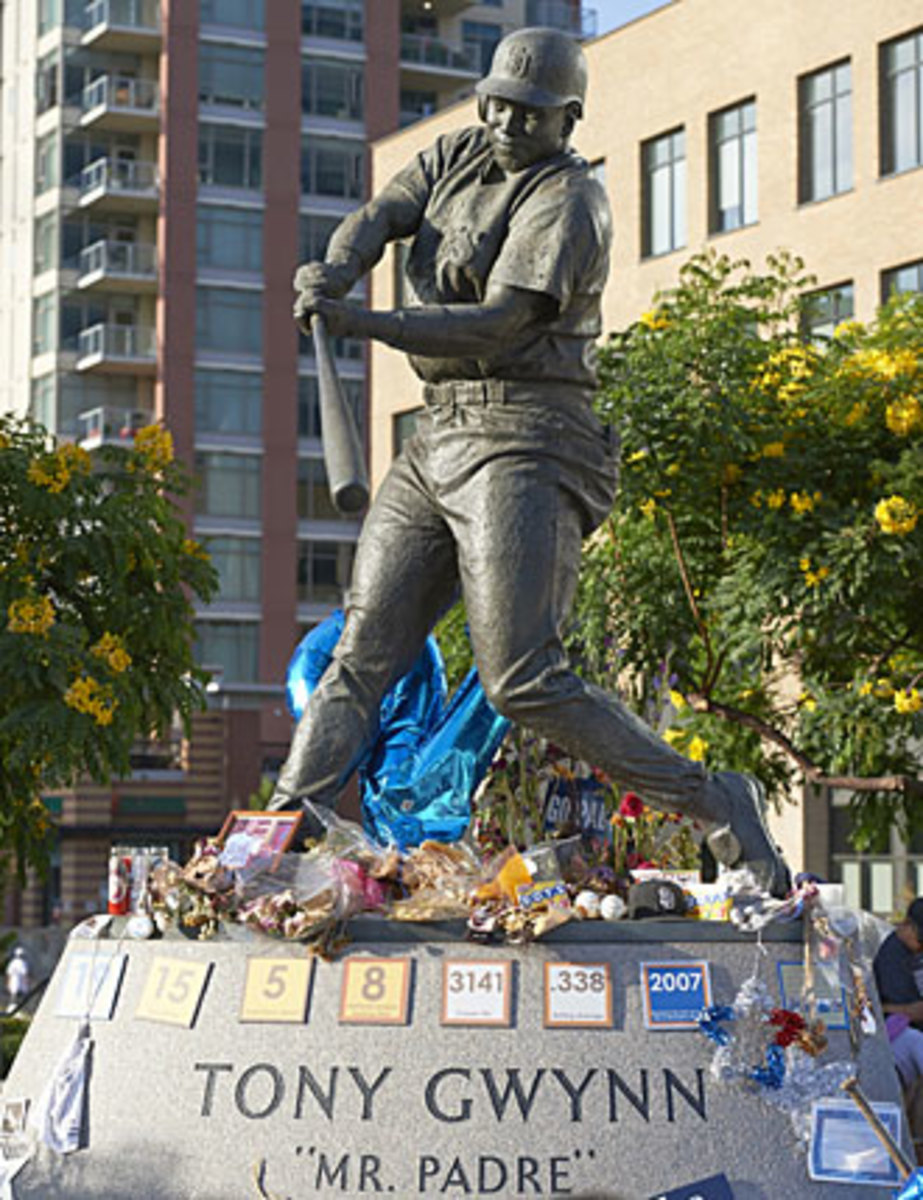 San Diego Padres Pay Tribute to Tony Gwynn 