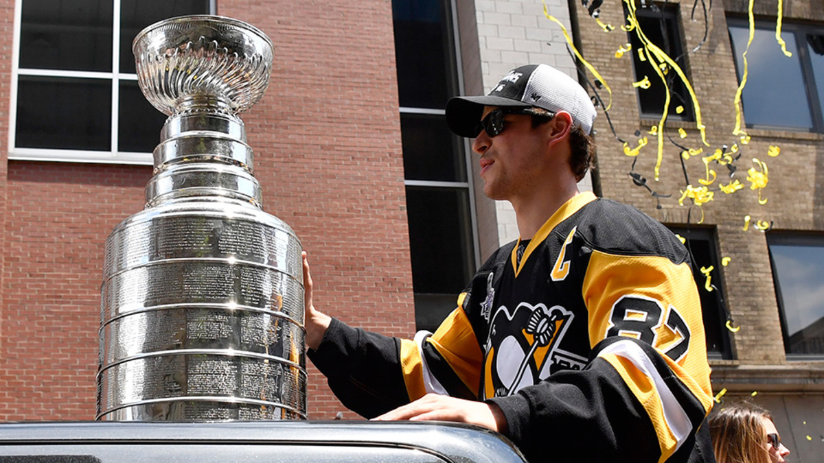 St. Paul school kids get a surprise visit from the Stanley Cup