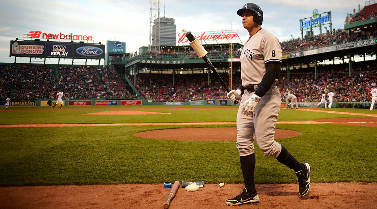 Alex Rodriguez works at Wahlburgers after losing a Red Sox bet to