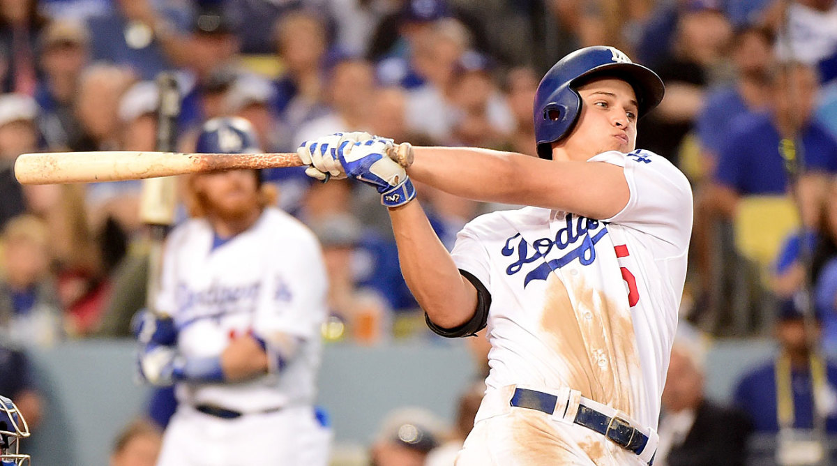 Dodgers' Corey Seager advances MLB's tall shortstop revolution on