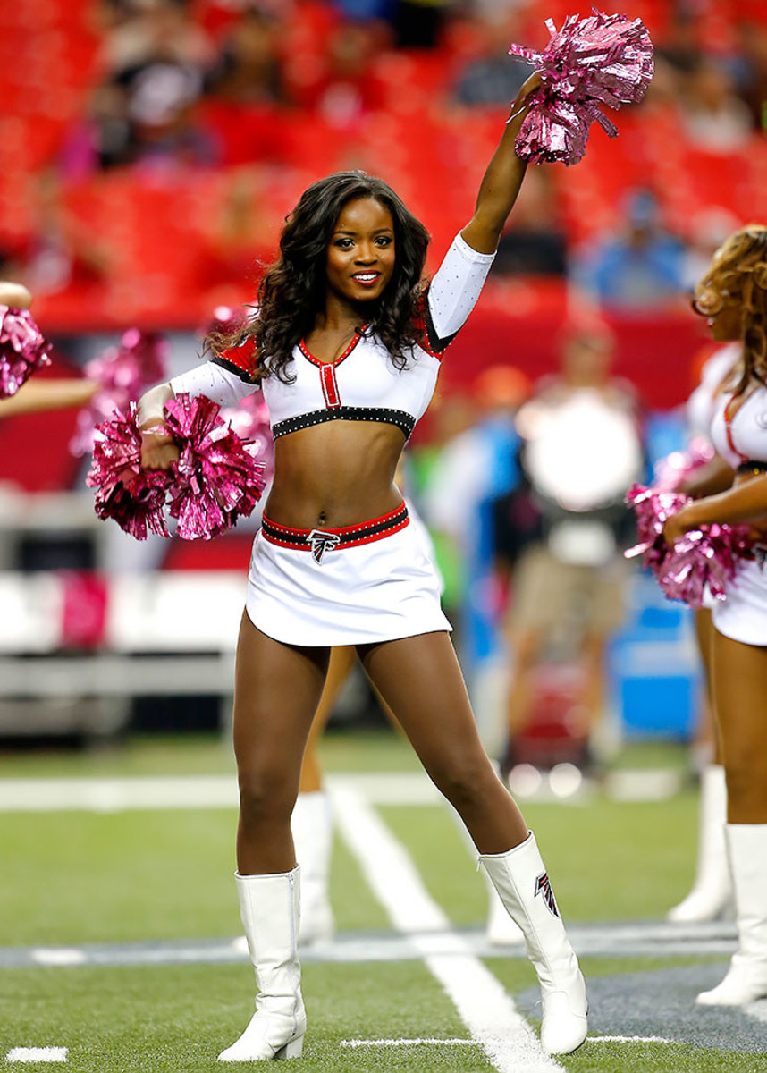 Atlanta-Falcons-cheerleaders-488161023_1332_Chargers_at_Falcons.jpg