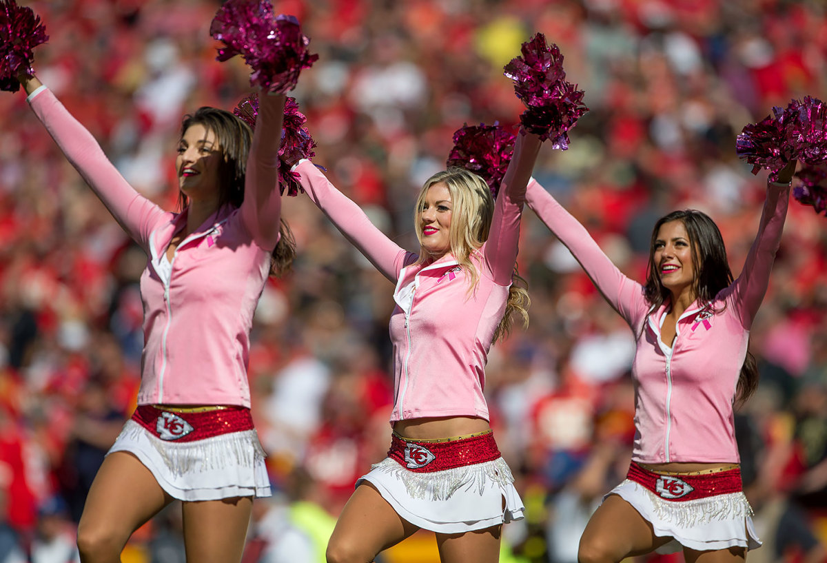 Kansas-City-Chiefs-cheerleaders-CBG1610230651_Saints_v_Chiefs.jpg