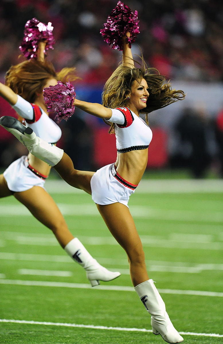 Atlanta-Falcons-cheerleaders-617637354.jpg