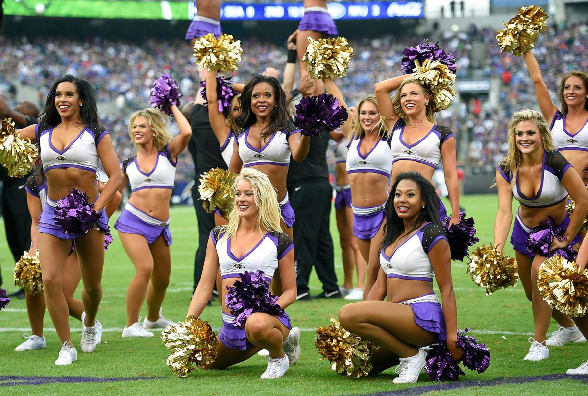 Baltimore-Ravens-cheerleaders-AP_650545425375.jpg