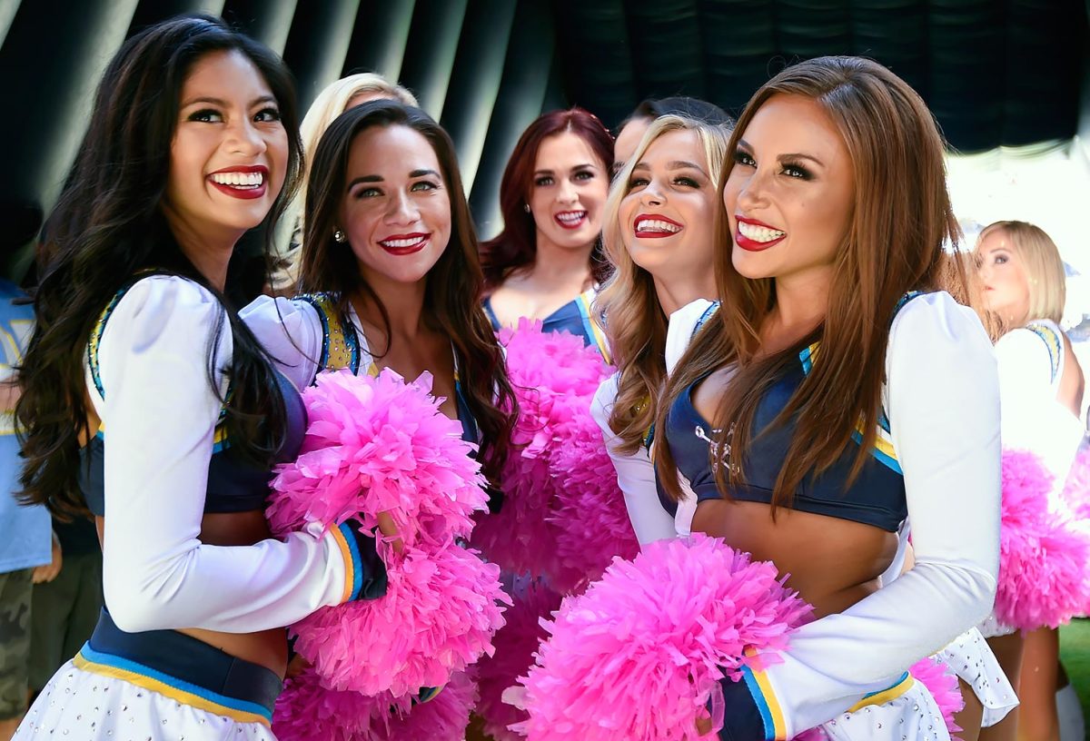 San-Diego-Charger-Girls-cheerleaders-AP_946089542829.jpg