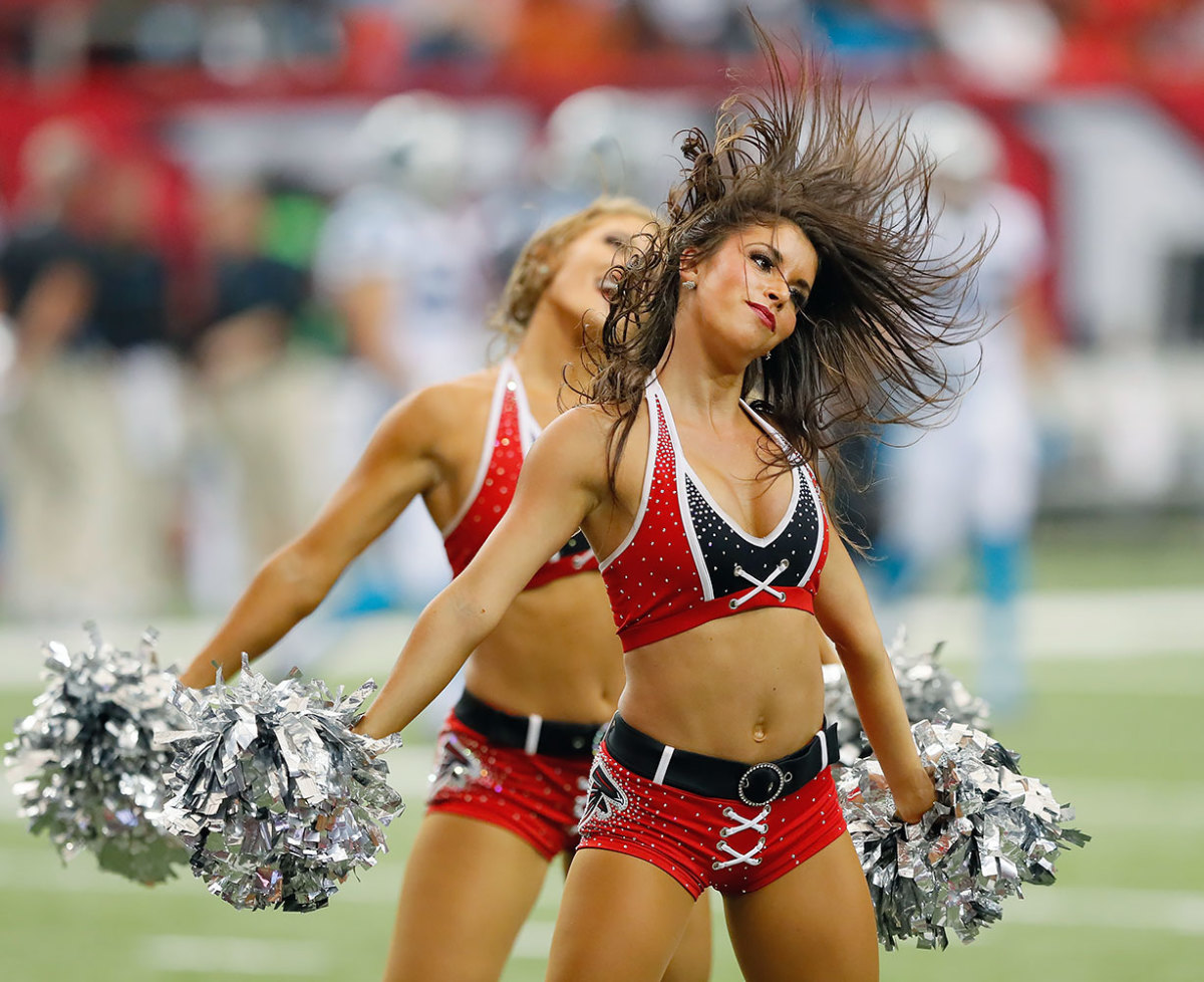 Atlanta-Falcons-cheerleaders-GettyImages-612062566_master.jpg