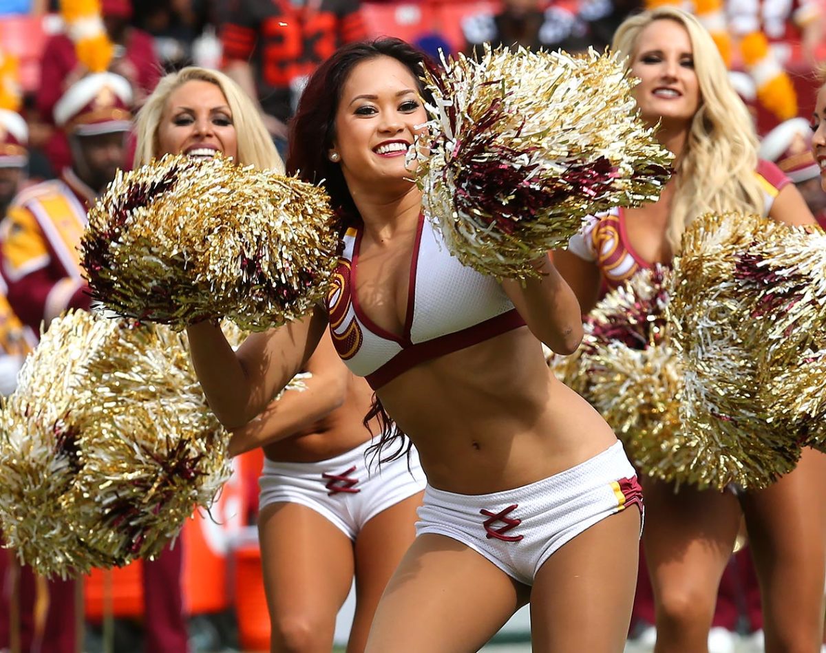 Washington-Redskins-cheerleaders-BEA_3555A.jpg