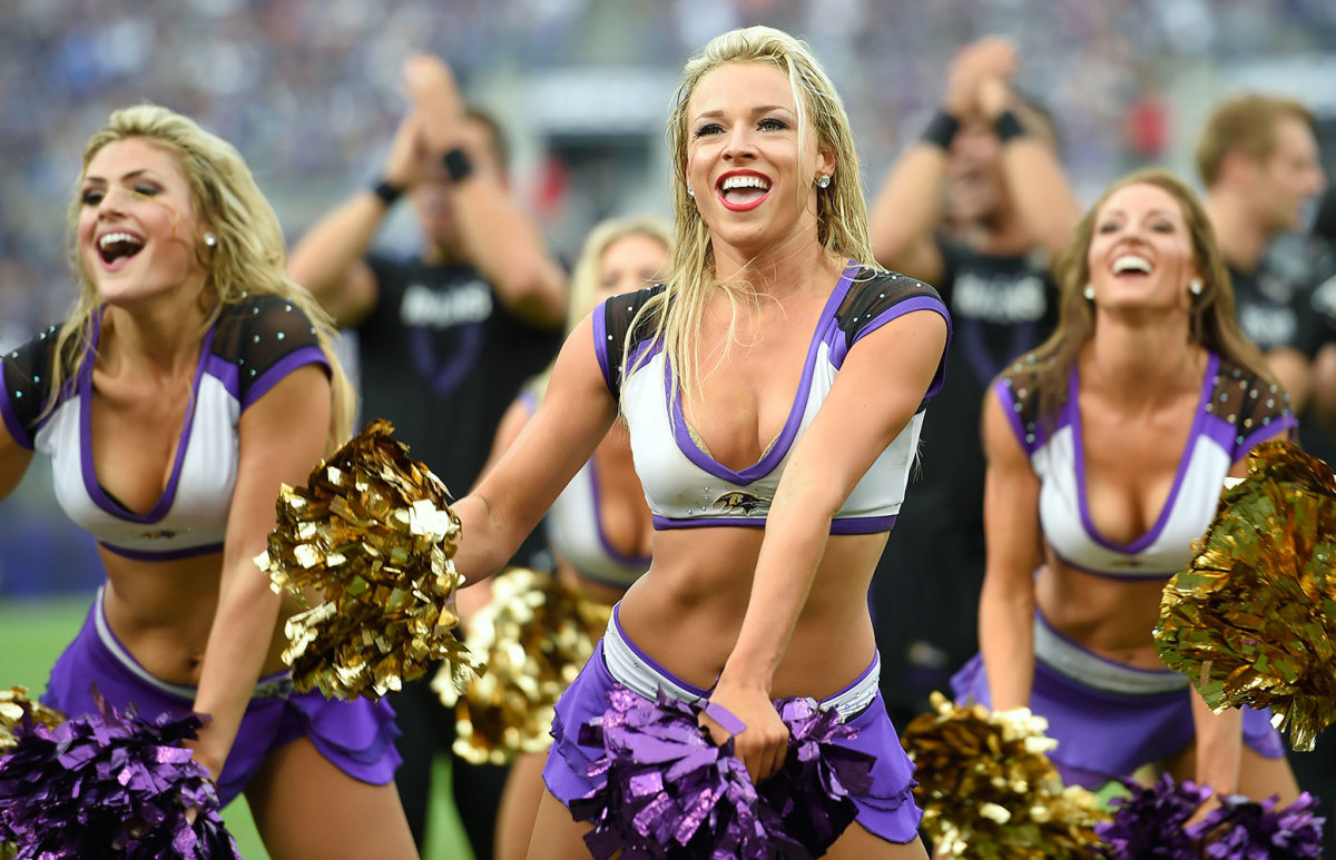 Baltimore-Ravens-cheerleaders-AP_922499234718.jpg