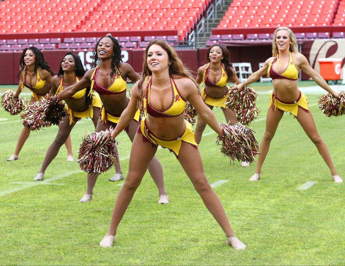 Washington-Redskins-cheerleaders-BEA_0313A.jpg