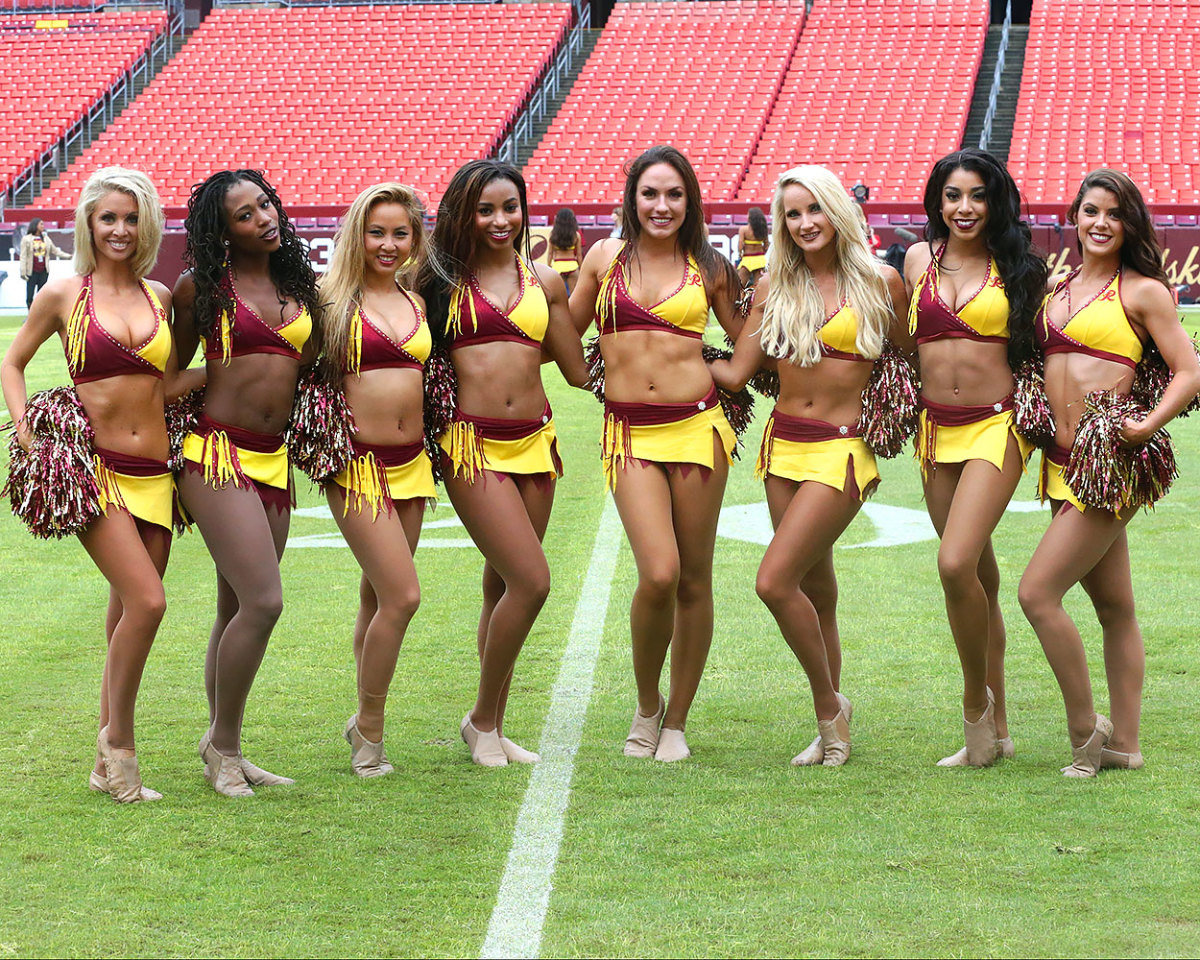 Washington-Redskins-cheerleaders-BEA_1005A.jpg