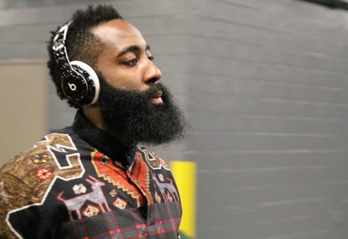 James Harden Rocks Versace Snakeskin Suit Before Droppin' 50 on LeBron,  Lakers