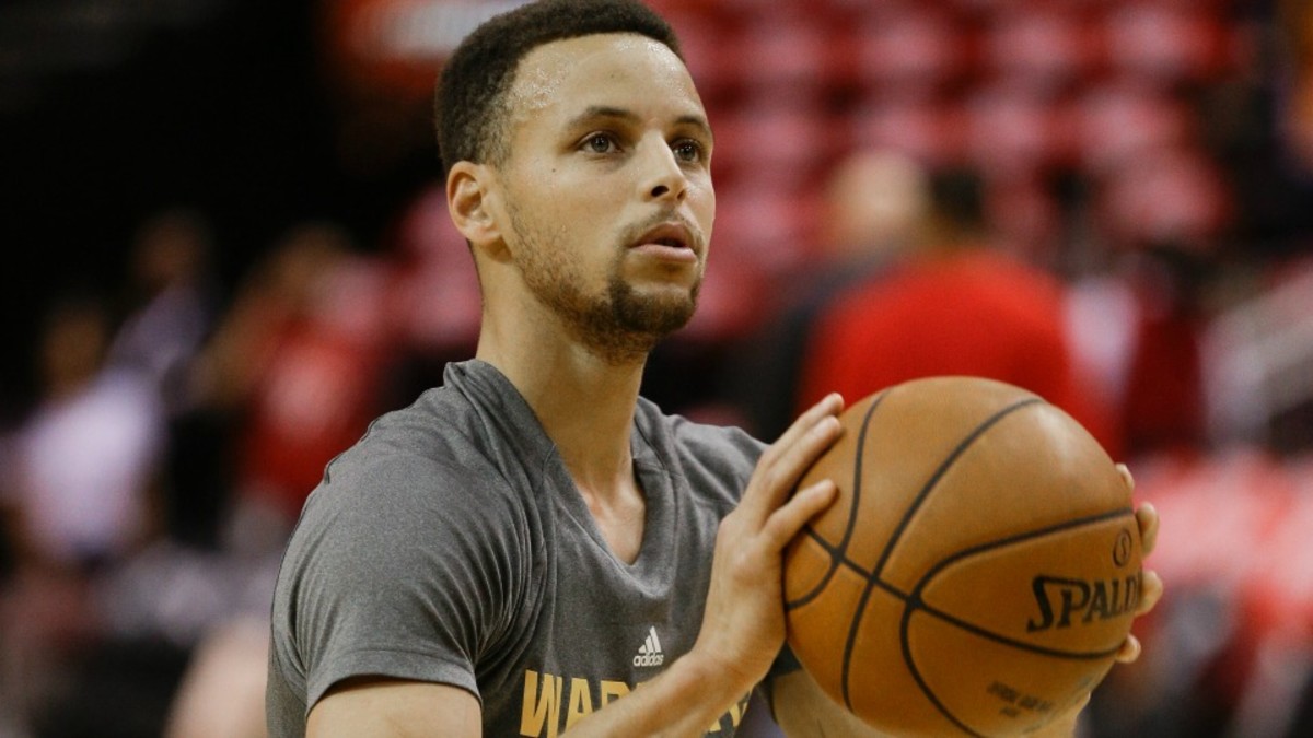 Warriors' Stephen Curry shoots before Game 1 vs. Blazers ...