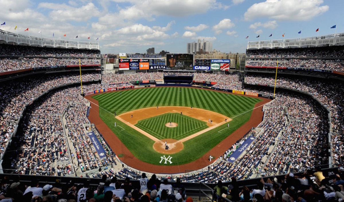 Yankees respond to John Oliver's ticket critique, costume antics