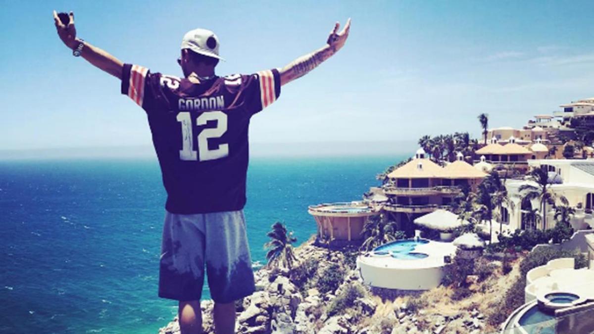 PHOTOS/VIDEOS: Johnny Manziel visits San Diego Padres 