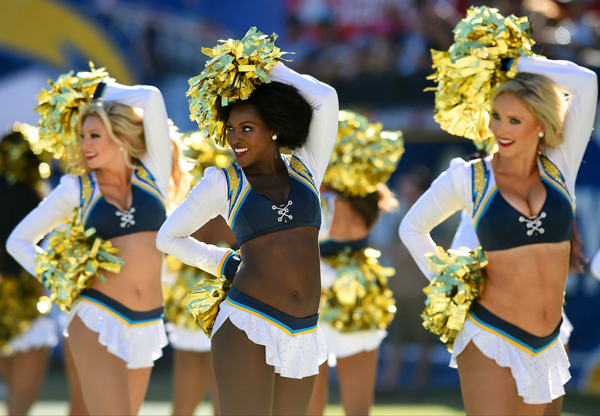 San-Diego-Charger-Girls-cheerleaders-GettyImages-621556592_master.jpg