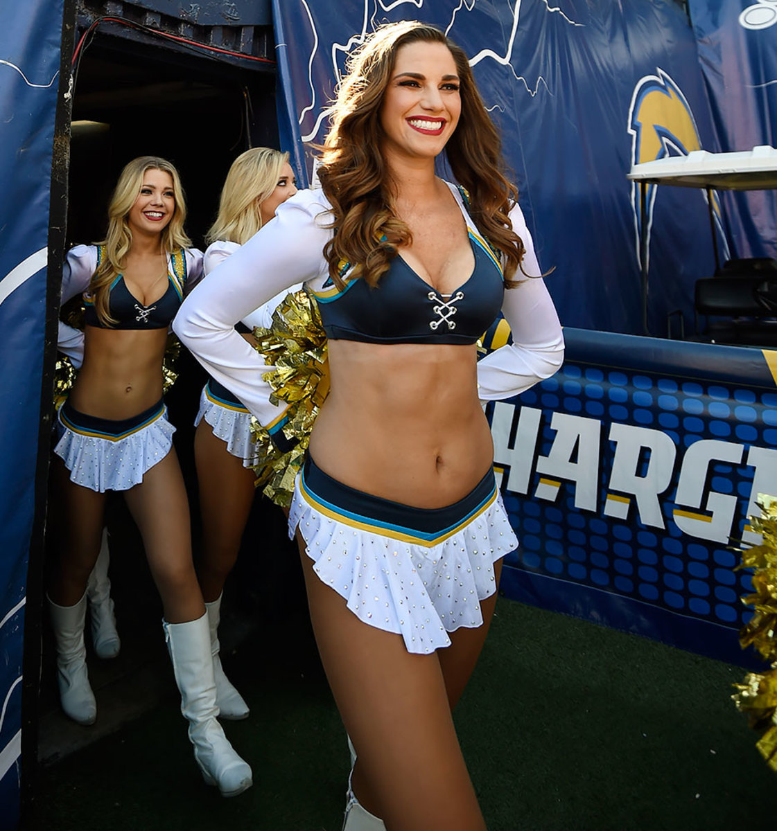 San-Diego-Charger-Girls-cheerleaders-AP_795109457905.jpg