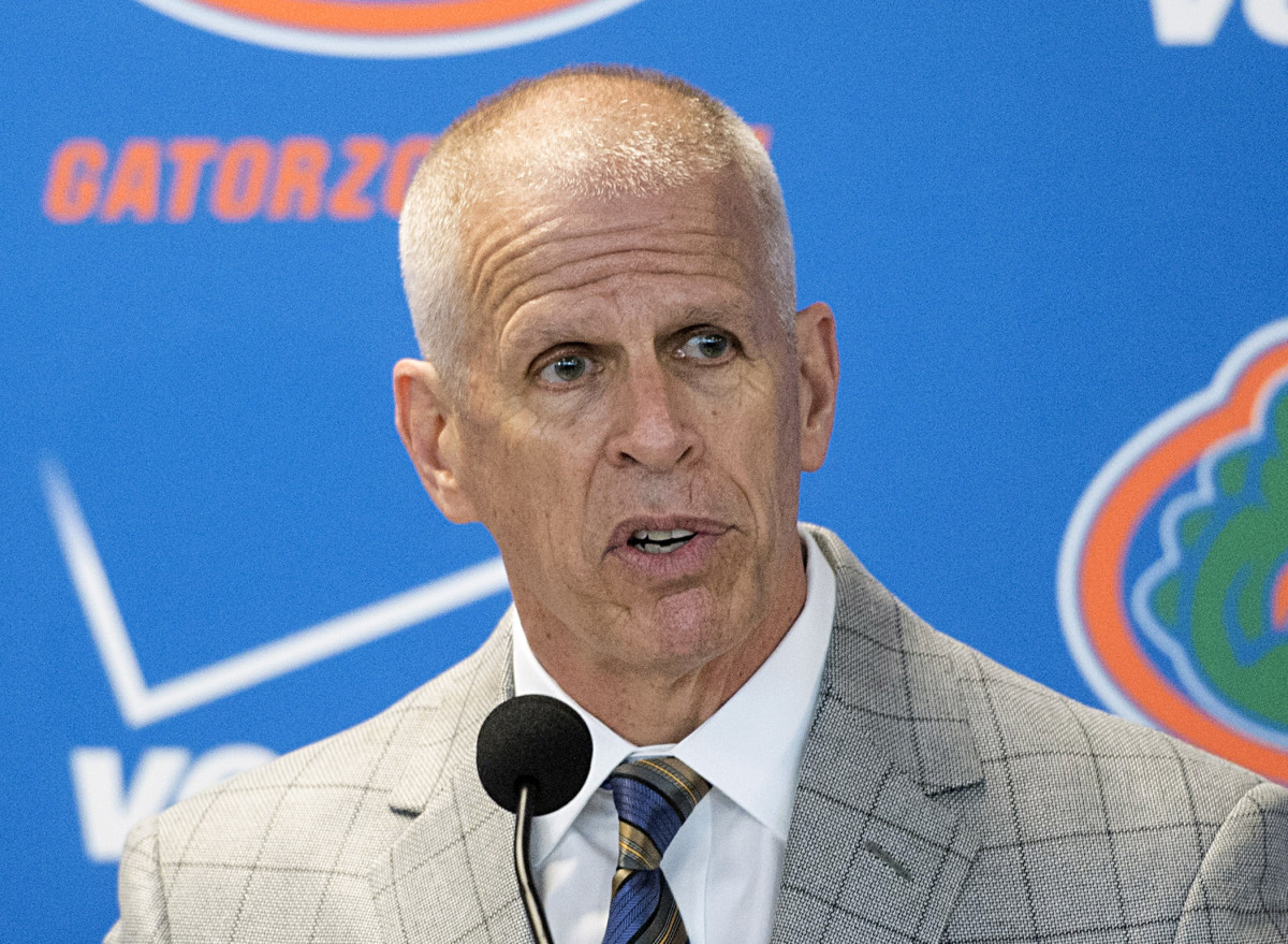 Florida AD Foley has 'stuff to do' before retirement - Sports Illustrated