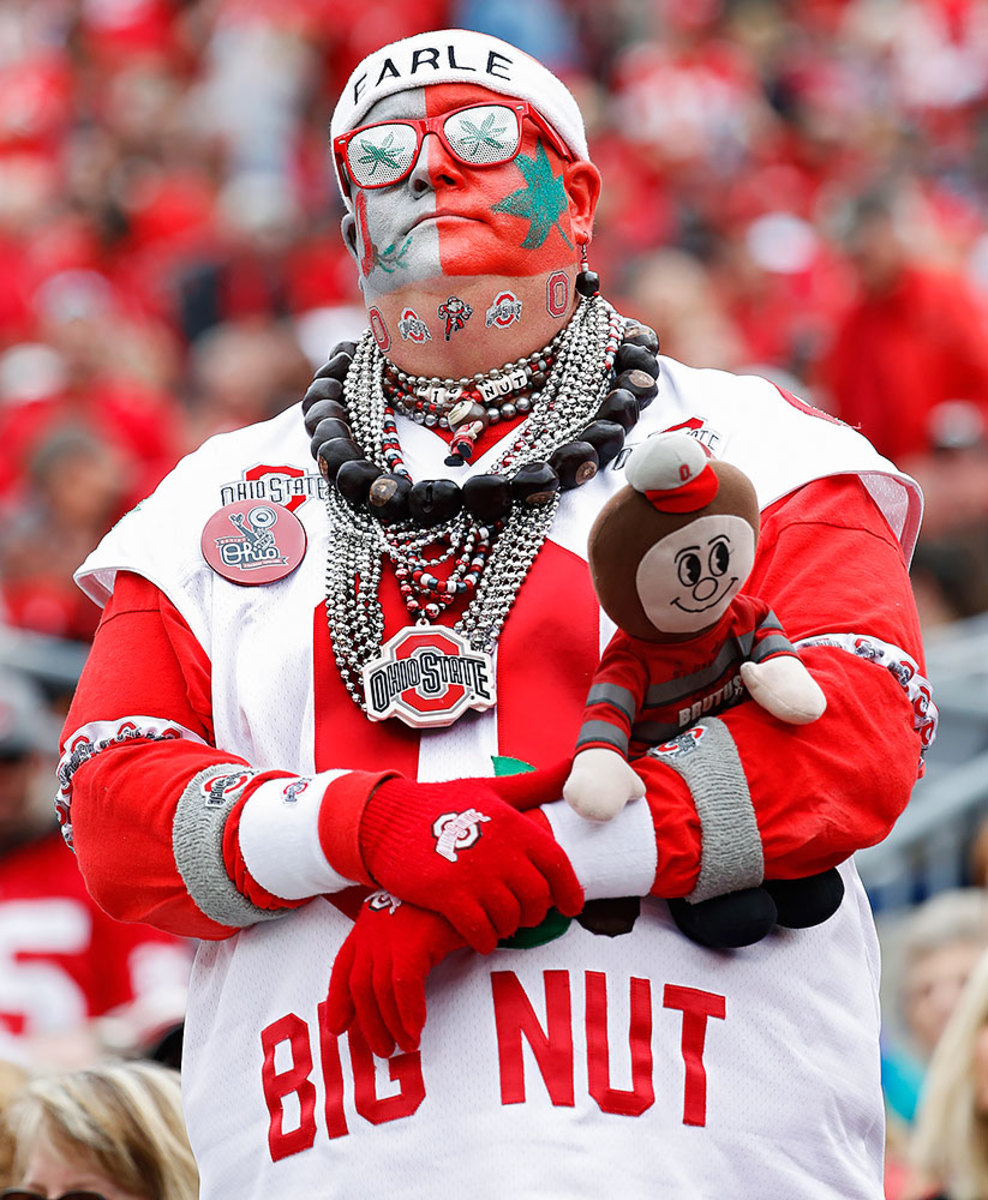 Ohio-State-Buckeyes-fan-612221628_master.jpg