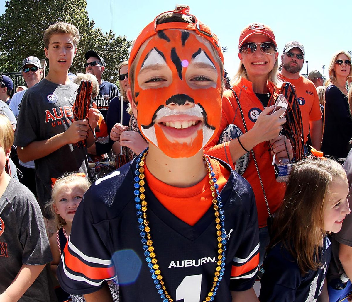 Auburn-Tigers-fan.jpg