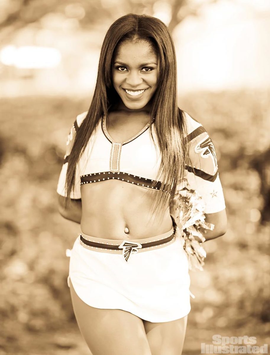 Cheerleader of the Week: Jasmine - Sports Illustrated