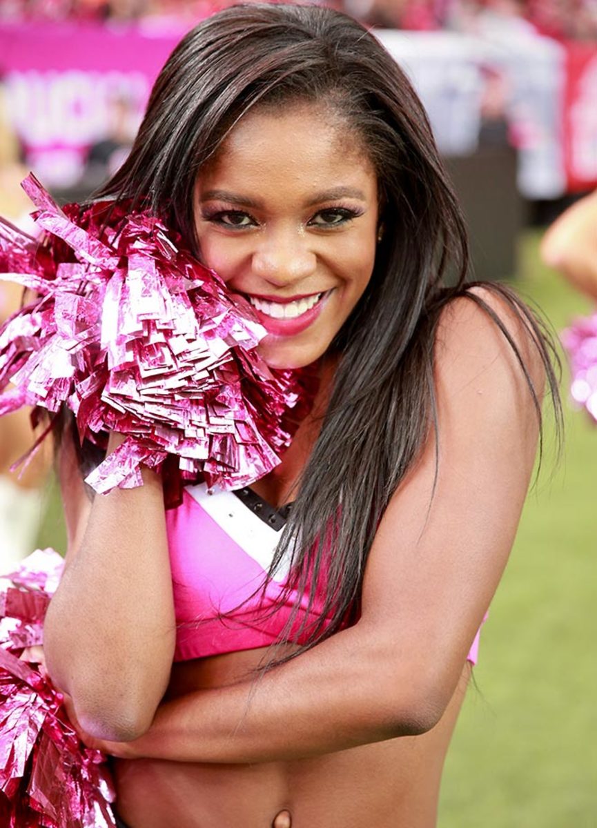 Saturday sizzle with AFC - Atlanta Falcons Cheerleaders