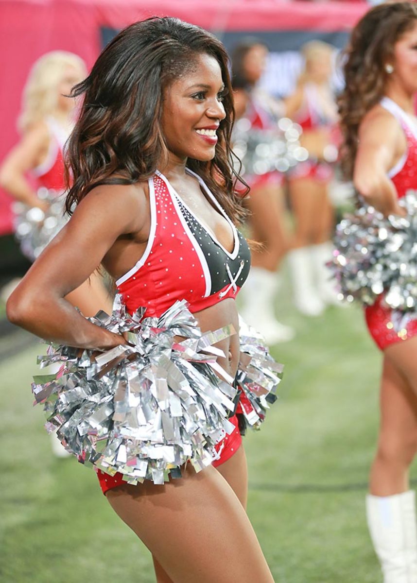 Meet Aleria: Atlanta Falcons Cheerleader Who Loves Data! - Science