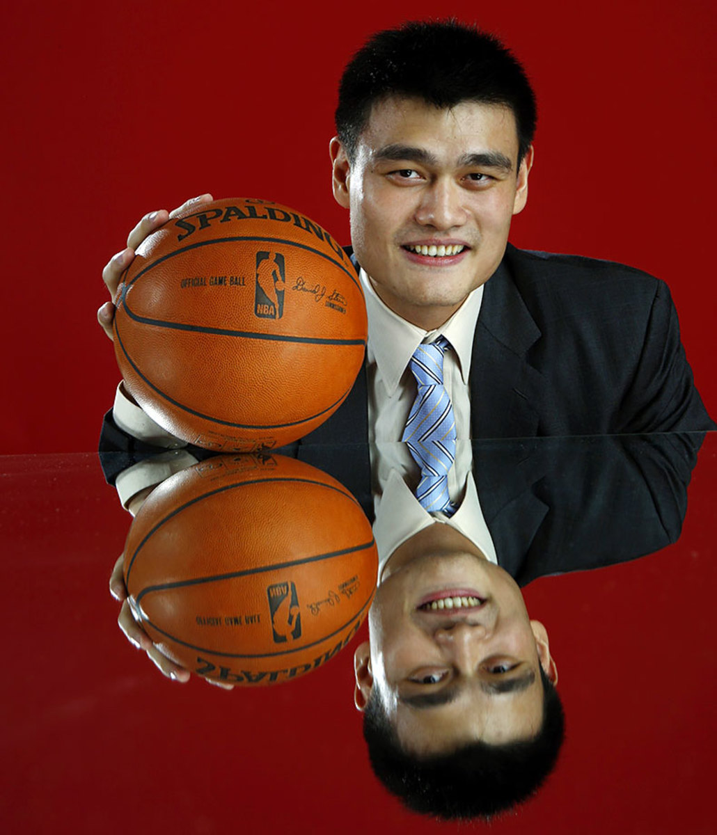 Houston Rockets Yao Ming, 2003 Nba Midseason Report Sports Illustrated  Cover Framed Print by Sports Illustrated - Sports Illustrated Covers