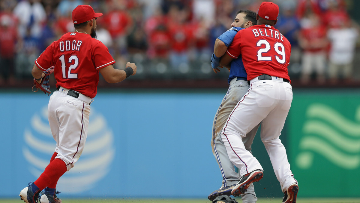 Rougned Odor punches José Bautista as Rangers-Blue Jays descends