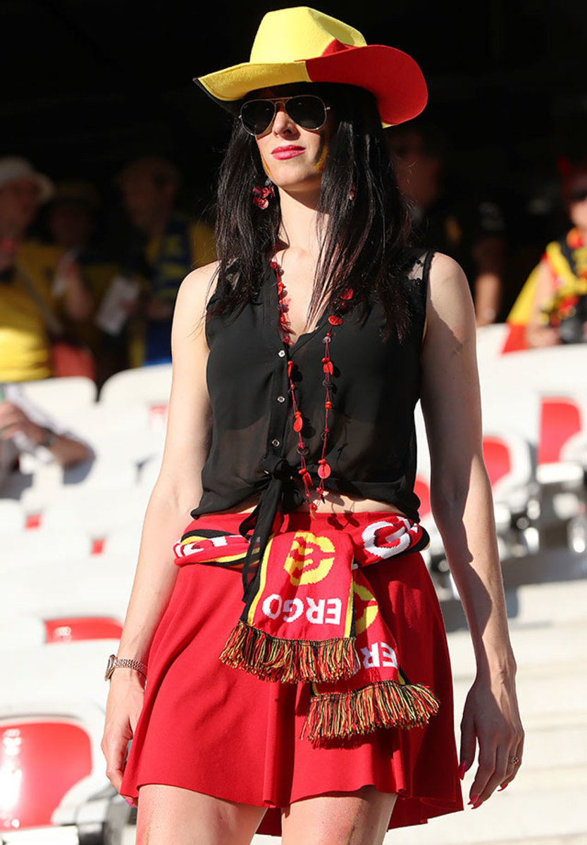 Belgium-female-fan-GettyImages-542146698.jpg