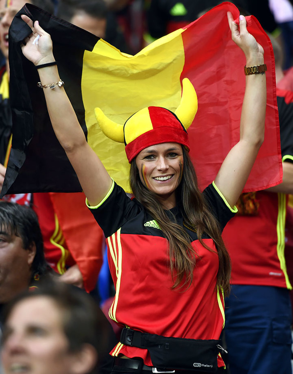 Belgium-female-fan-GettyImages-539912492_master.jpg