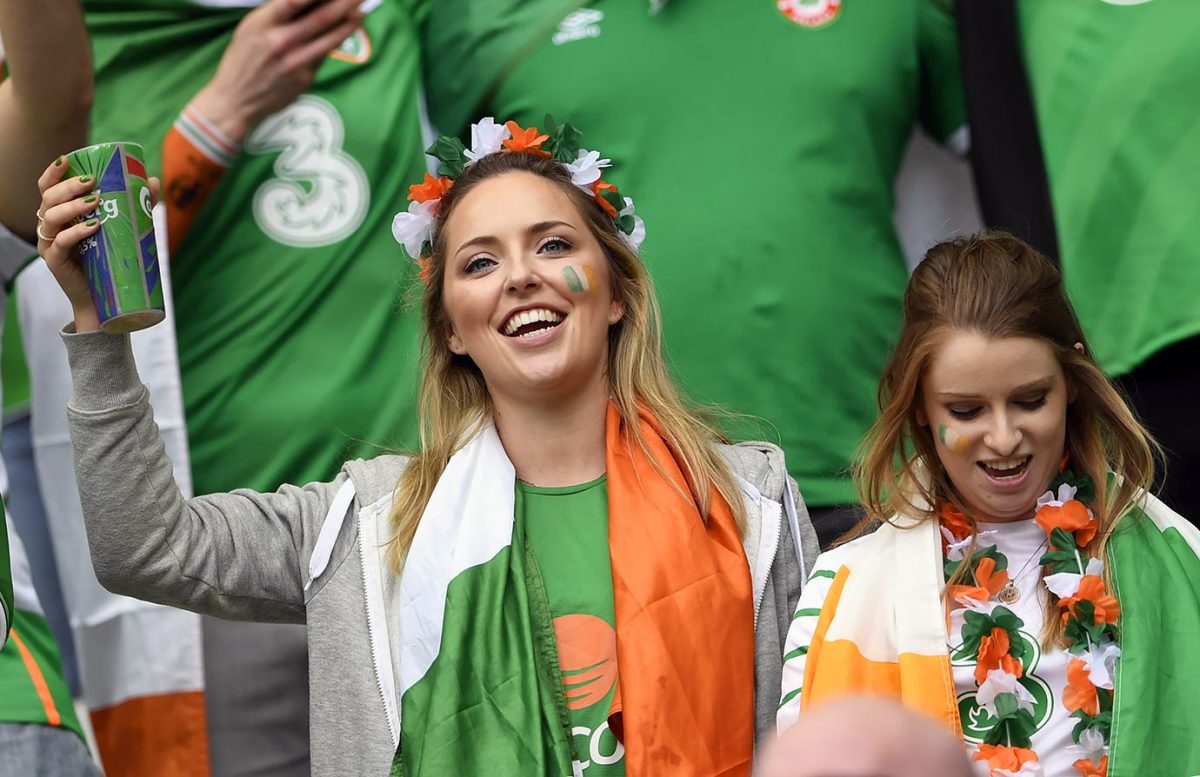 Ireland-female-fans-GettyImages-539882806_master.jpg