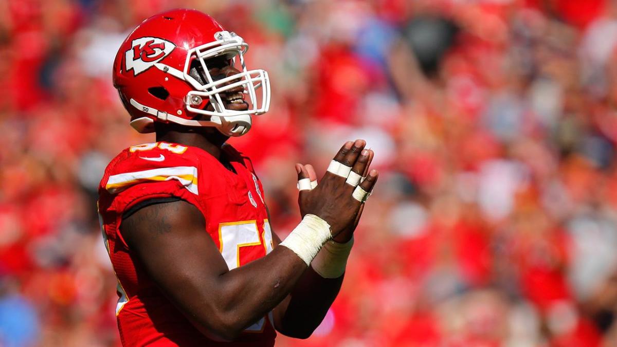 Justin Houston is the Chiefs' strong, silent star LB - Sports Illustrated