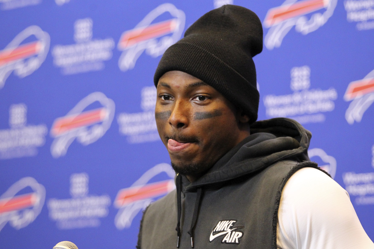 Bills RB McCoy meets with prosecutors over nightclub fight - Sports ...