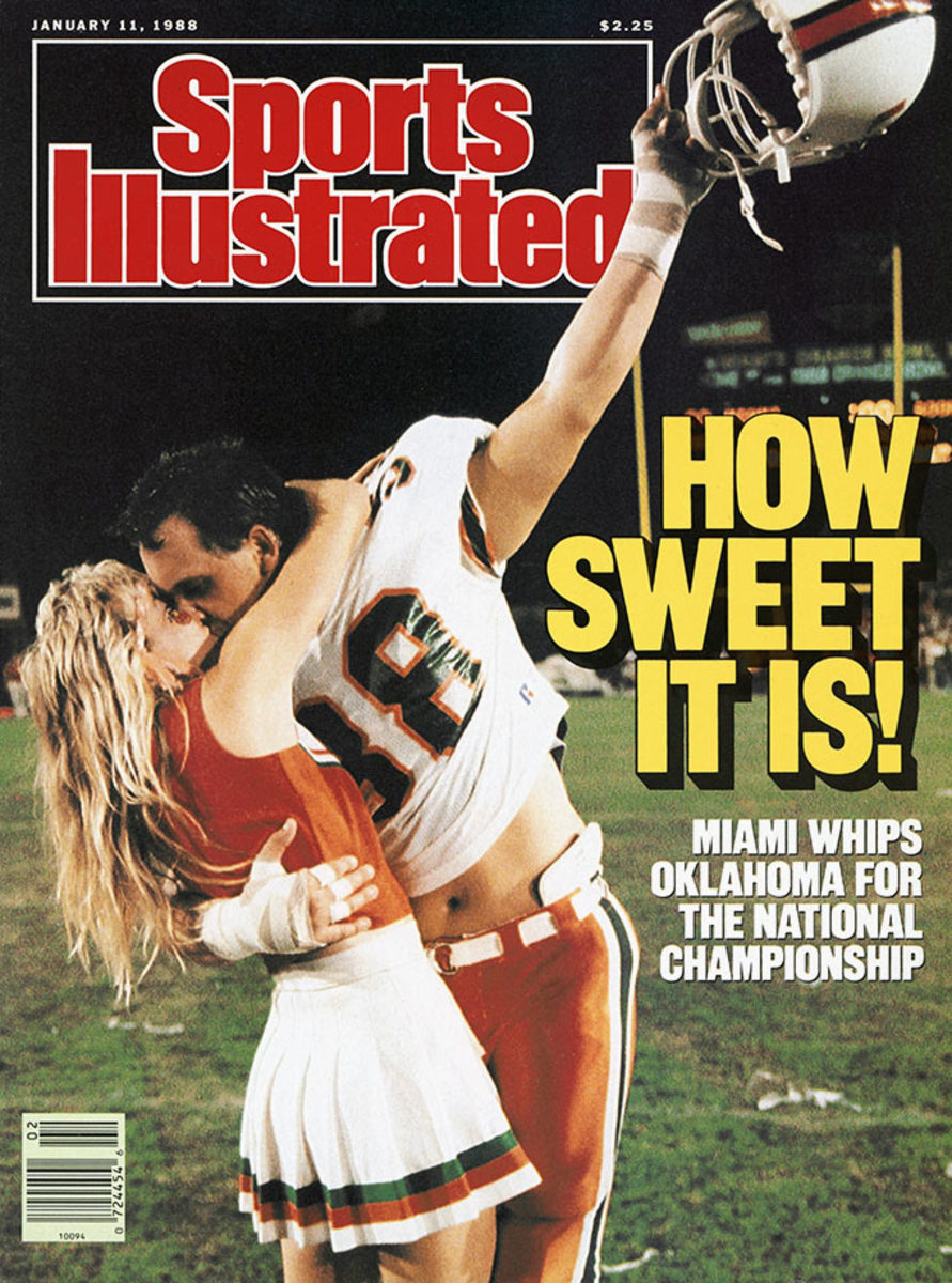 1988-0111-SI-cover-Dennis-Keller-girlfriend-Tammy-McPhee-kiss-001289191.jpg