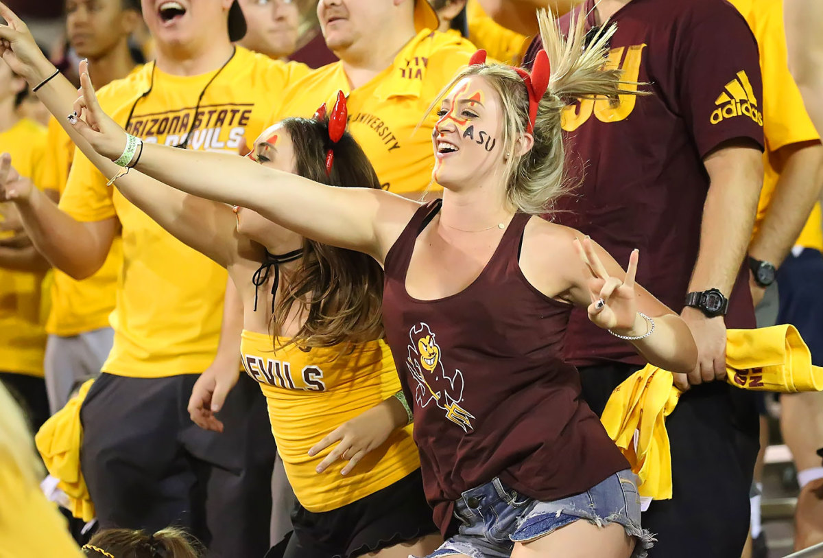 College Football Superfans, Week 6 - Sports Illustrated