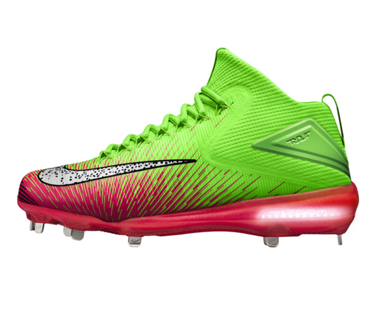 nike trout cleats red