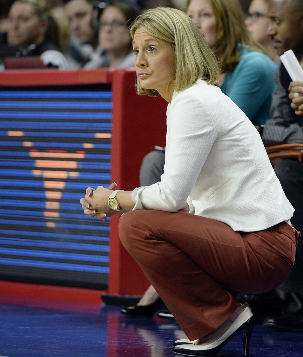 Texas women's coach Karen Aston gets 3-year extension, raise - Sports ...