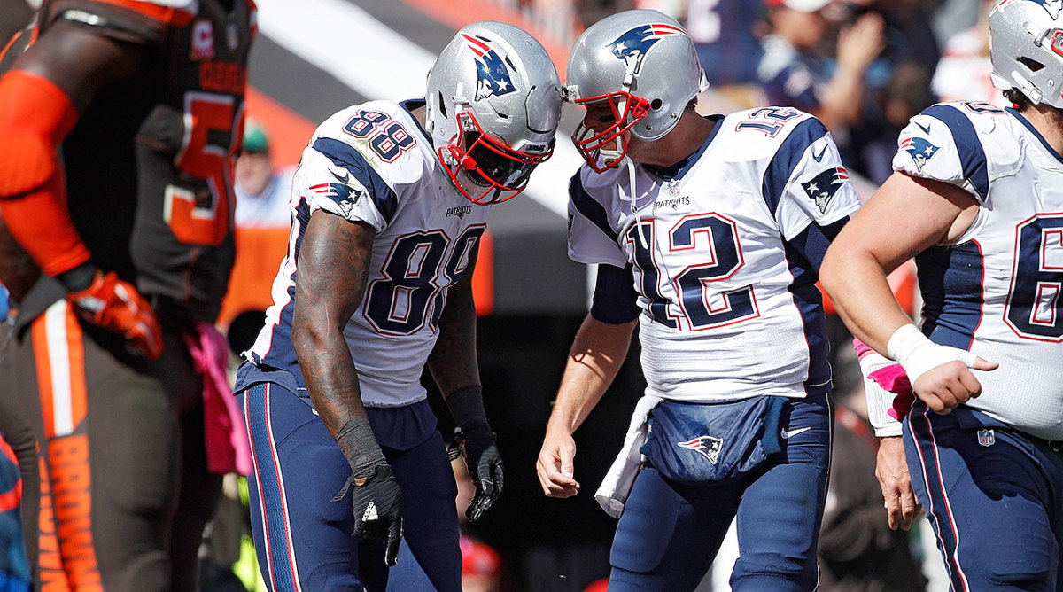 Tom Brady, Martellus Bennett lead New England Patriots past Cleveland Browns