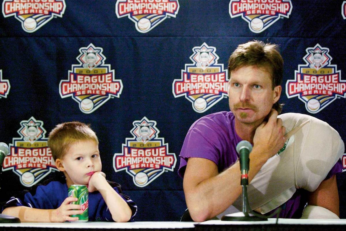 2001-1016-Randy-Johnson-son-Tanner.jpg