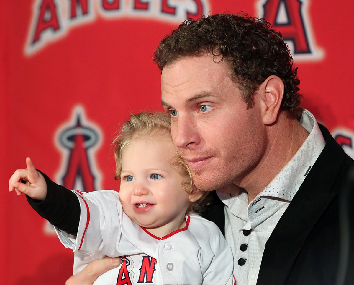 2012-1215-Josh-Hamilton-daughter-Stella.jpg