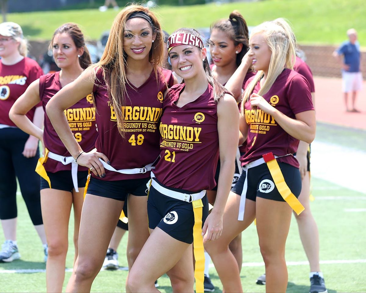 Washington Redskins Cheerleaders Burgundy and Gold Game - Sports