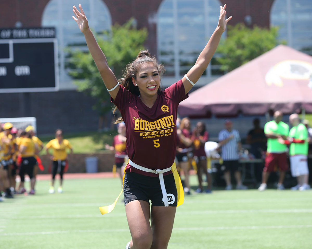 Washington-Redskins-cheerleaders-Burgundy-and-Gold-Game-BEA_0947A.jpg