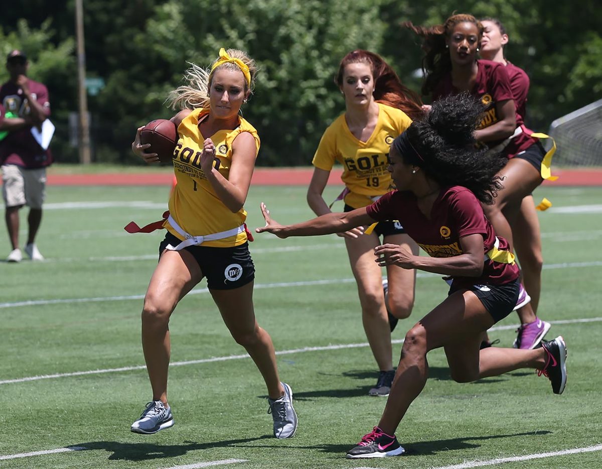 Washington-Redskins-cheerleaders-Burgundy-and-Gold-Game-BEA_2170A.jpg