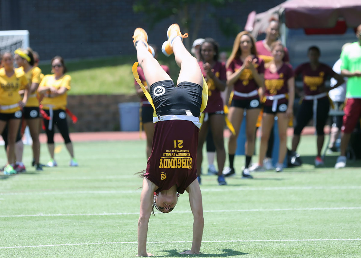 Washington Redskins Cheerleaders Burgundy and Gold Game - Sports Illustrated