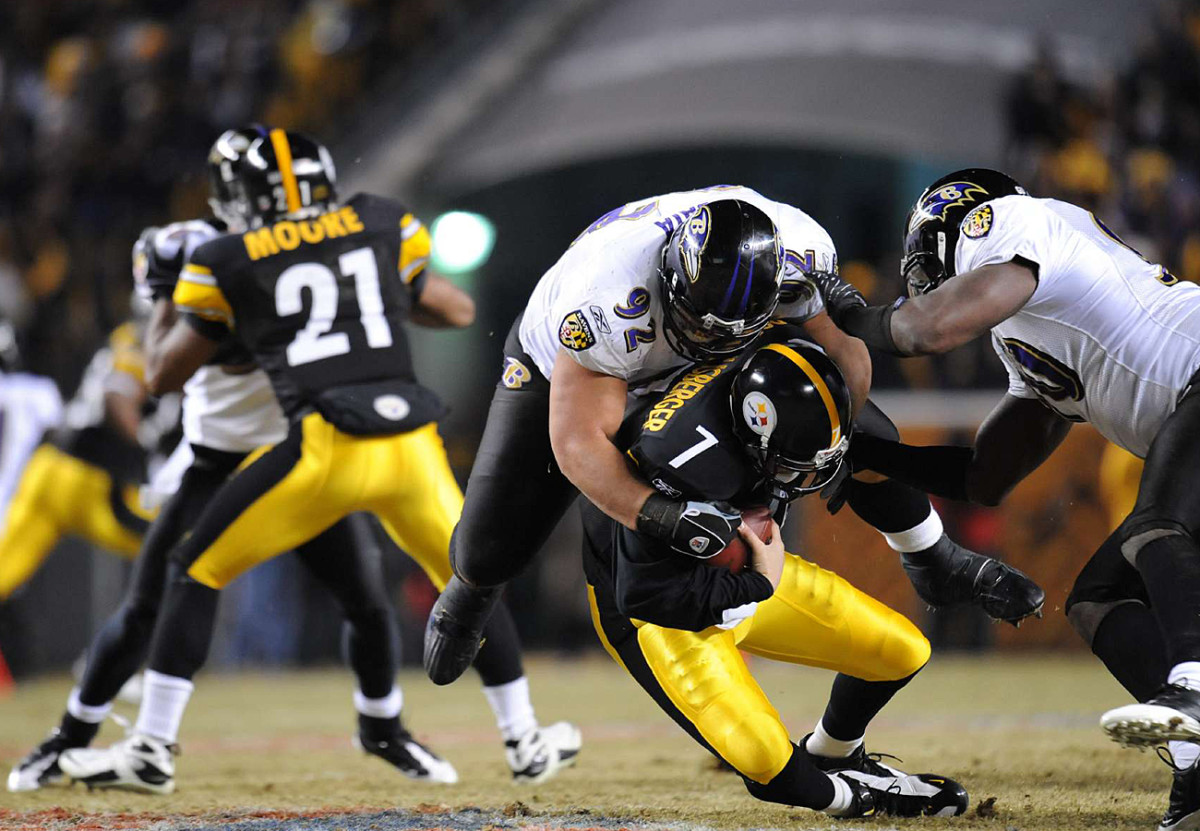 steelers-ravens-2009-01-haloti-ngata-ben-roethlisberger-hk_0.jpg